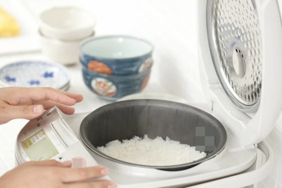 Nếu nồi cơm điện ở nhà xảy ra hai sự cố này, hãy thay nồi mới càng sớm càng tốt