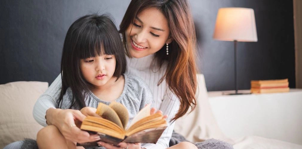 Dành 15 phút trước khi đi ngủ làm điều này, trẻ sẽ thông minh và học giỏi hơn-1