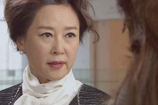 Sau 10 năm bị mẹ chồng đuổi ra khỏi nhà, tôi xấu hổ và biết ơn mẹ