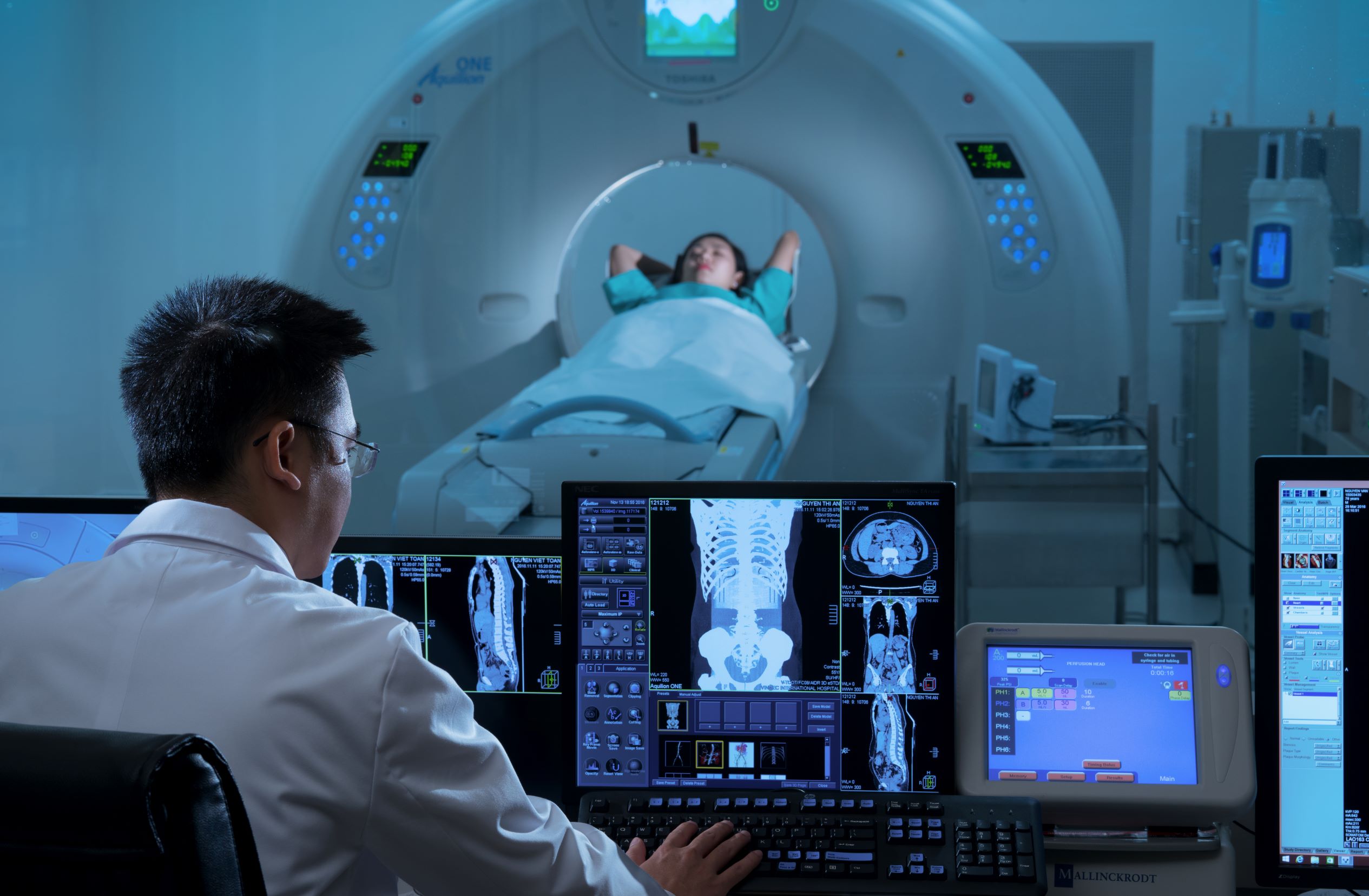 Vinmec hợp tác chiến lược VGS Holding chăm sóc sức khỏe toàn diện cho golf thủ-3