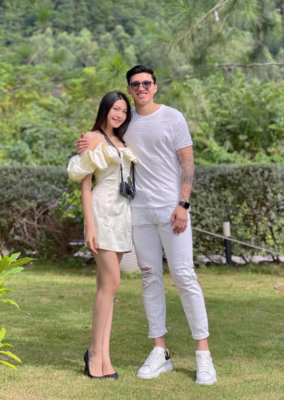 Đoàn Văn Hậu khiến hội FA ghen tị khi đăng ảnh hôn Doãn Hải My cực ngọt-4