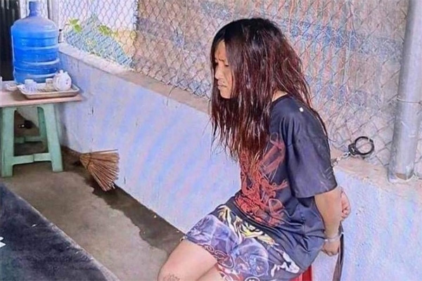 Từ vụ va chạm giao thông phát hiện nhóm thanh niên mang kiếm Nhật đi hỗn chiến-2