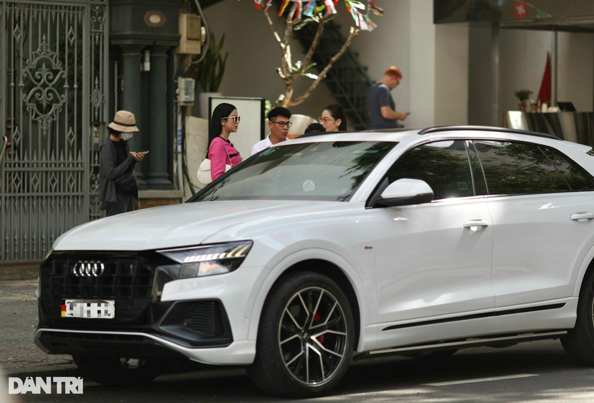 Diệp Lâm Anh nổi bật khi đến tòa giải quyết vụ ly hôn với chồng thiếu gia-2