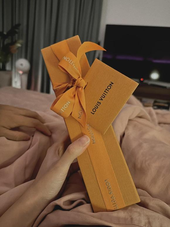 6 năm ngày cưới, MC Mai Ngọc được chồng giàu tặng quà bất ngờ-3