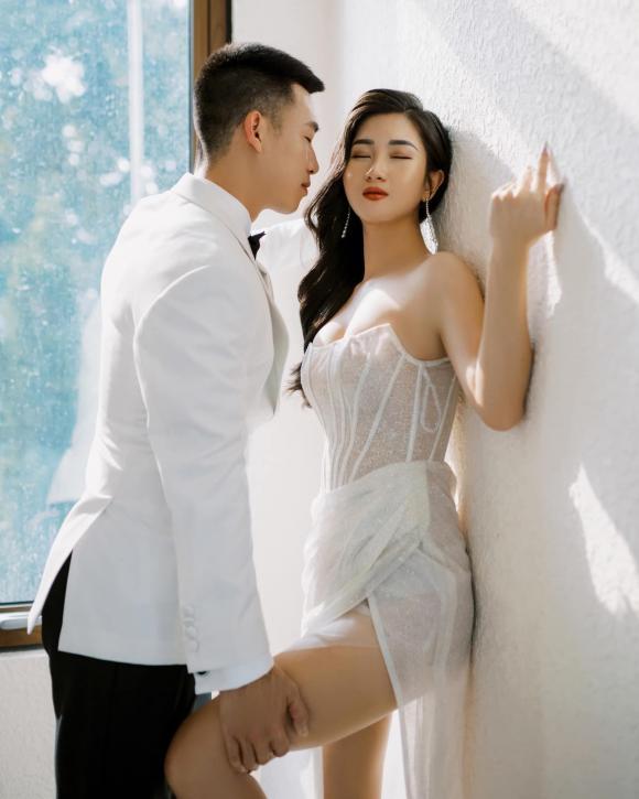 Không gian tiệc chuẩn đại gia của cầu thủ Huy Hùng và vợ hot girl-8