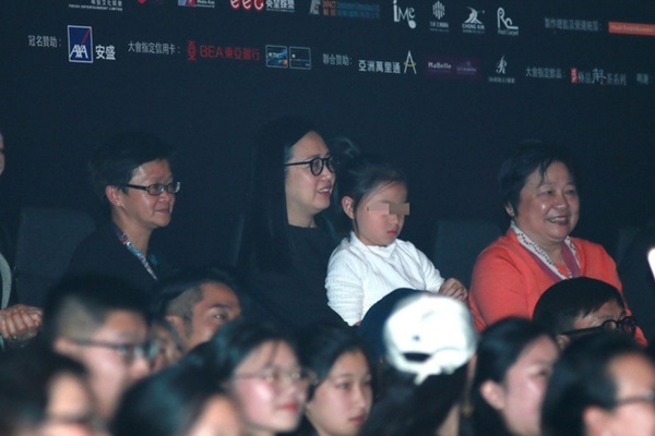 Hôn nhân kín tiếng của Lưu Đức Hoa và vợ gia thế-4