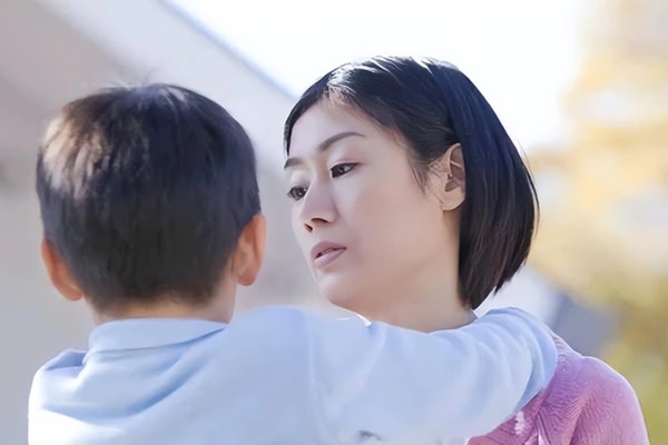 Mỹ nhân có nụ cười đẹp nhất Hollywood” hé lộ chuyện dạy con khác biệt-3