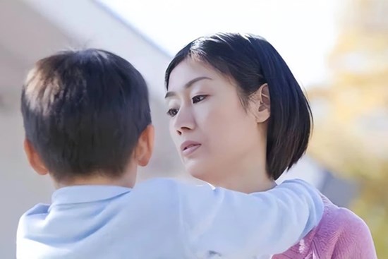 Cha mẹ mắc 4 sai lầm sau sẽ khiến con kém phát triển, tương lai mịt mờ: Điều số 1 rất nhiều người mắc phải