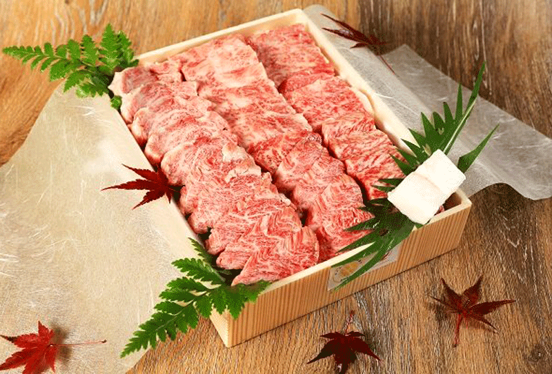 Hộp quà Tết tràn ngập bò Kobe, giá hàng chục triệu đồng-2