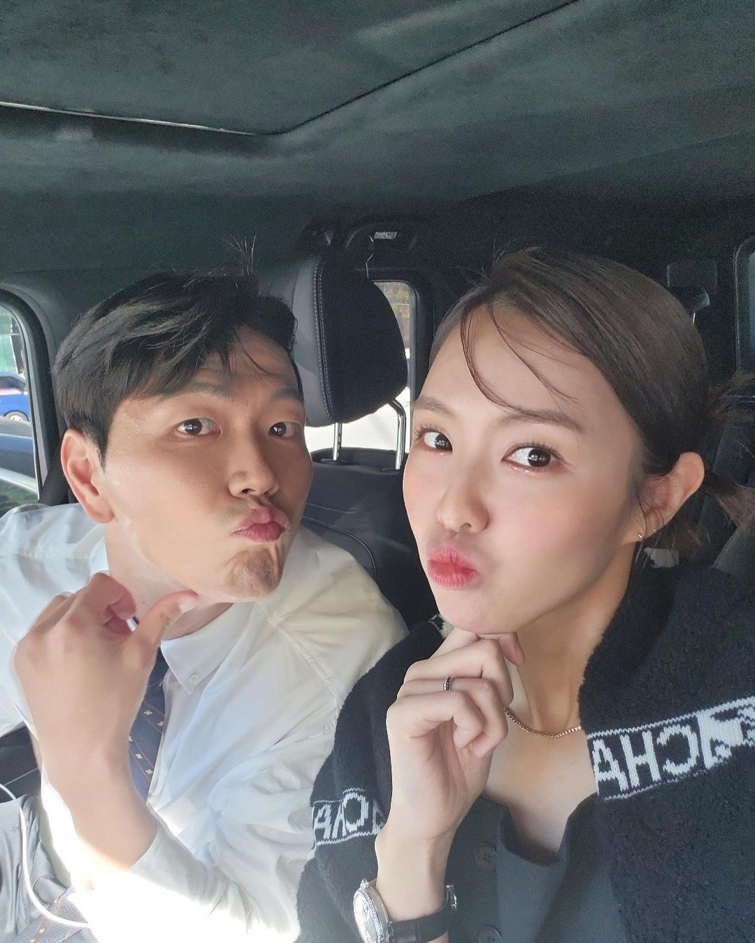 Cầu thủ có hôn nhân đẹp như mơ với nữ tiếp viên hàng không giúp Hàn Quốc tạo địa chấn World Cup 2022-2