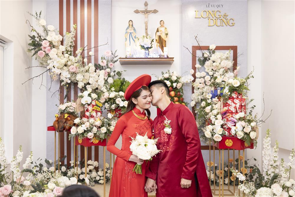 Chồng Thạc sĩ của Thùy Dung lộ full dung mạo trong lễ rước dâu-4