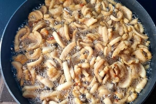 Dùng lò vi sóng làm trứng cuộn thịt rau củ vừa ngon vừa đẹp chỉ trong nháy mắt-6