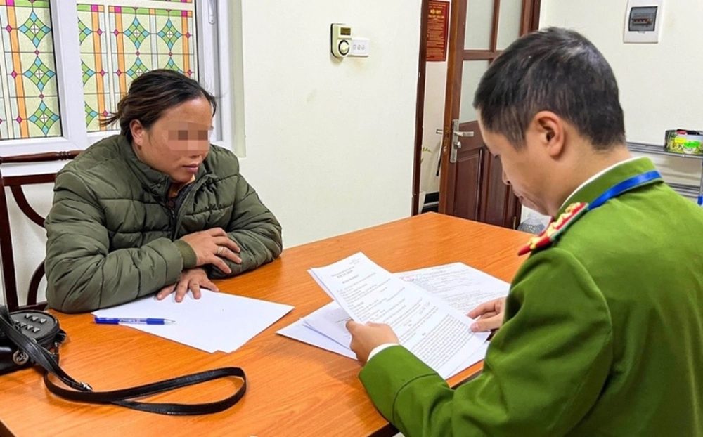 Bán 80.000 đồng một củ khoai nướng, người phụ nữ không thừa nhận chặt chém-1