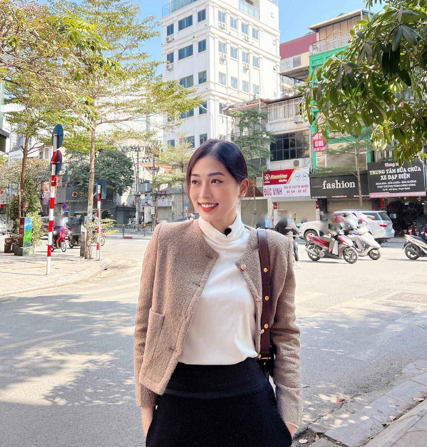 Học sao Việt 10 set đồ đông giúp trẻ hóa phong cách-4