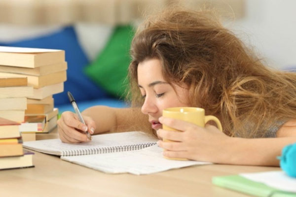 Nếu con bạn mắc phải 4 thói quen xấu này thì có học ngày học đêm, điểm số vẫn lẹt đẹt-1