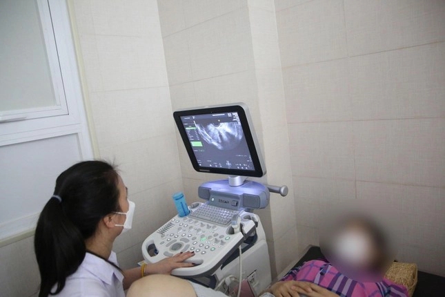 Tưởng chỉ viêm nhiễm bệnh phụ khoa, người phụ nữ chết lặng nhận kết quả ung thư tử cung-1