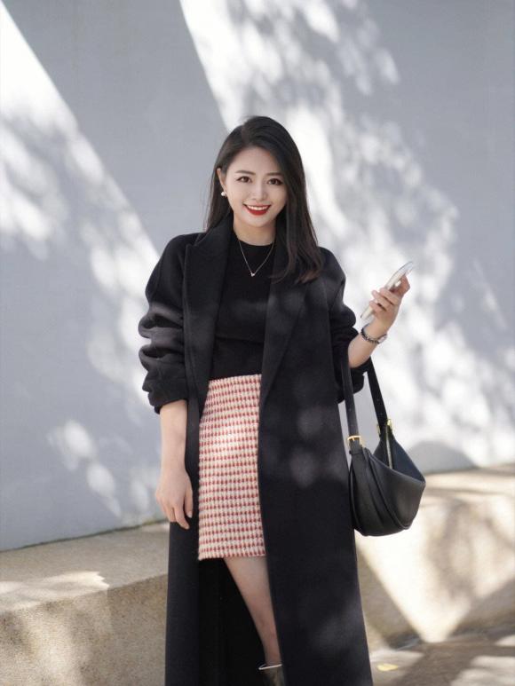 Gợi ý cho phụ nữ ngoài 30: Hãy mặc những chiếc áo khoác này vào mùa đông giúp tôn lên khí chất và sự quý phái-2