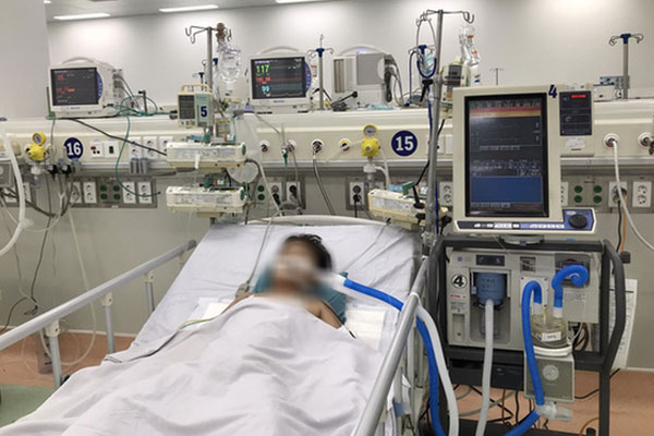 Niêm phong lò rượu lậu sau vụ 1 người chết, 5 người nhập viện-2