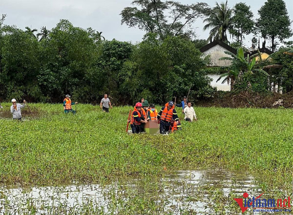 Tìm thấy thi thể 2 cậu cháu bị lũ cuốn ở TT-Huế-2