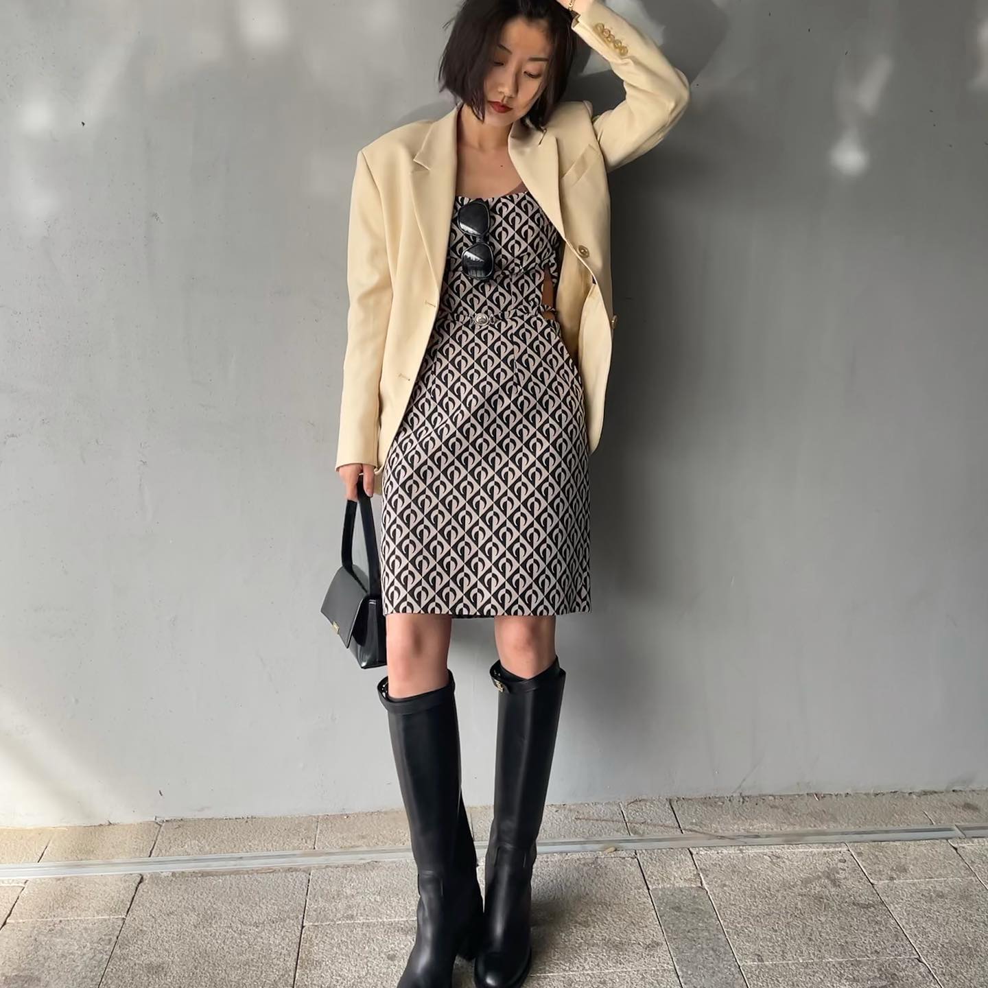 10 cách diện váy họa tiết không lo sến-7