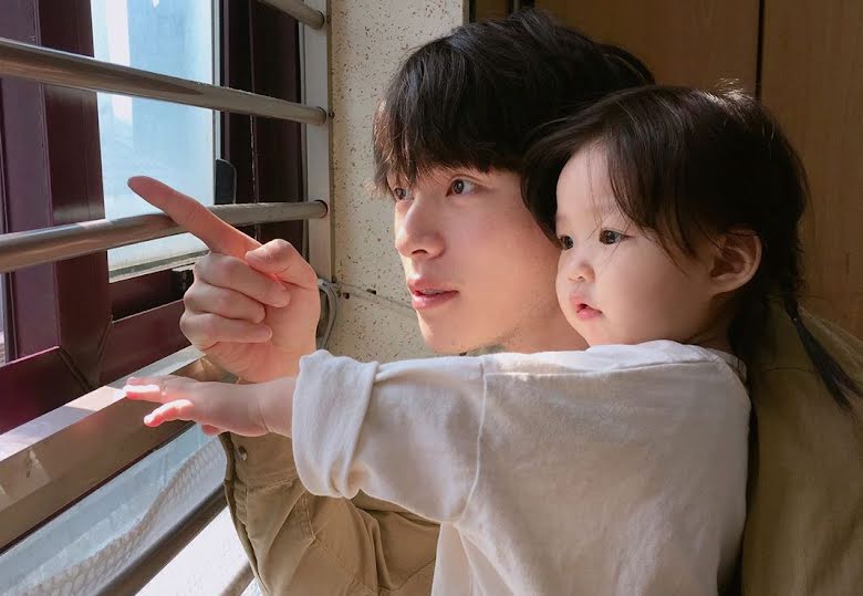 Trách vợ ích kỷ chỉ lo cho con riêng mà không chịu đẻ thêm, ai ngờ tôi phải xót xa sau lời thú tội của em-1