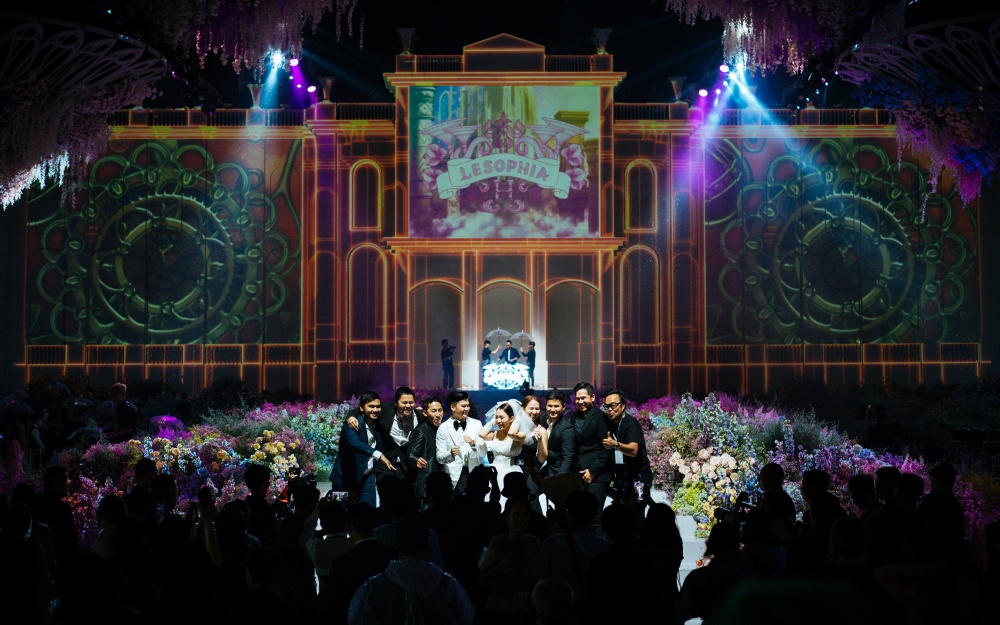 Choáng ngợp với hôn lễ khủng tốn nhiều triệu đô tại Kiên Giang, mời đạo diễn lễ khai mạc SEA Games cầm trịch-10