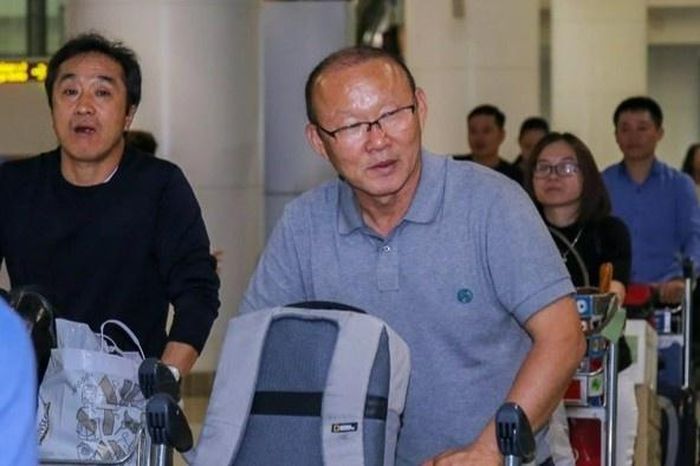 HLV Park tạm rời tuyển Việt Nam để về Hàn Quốc-1