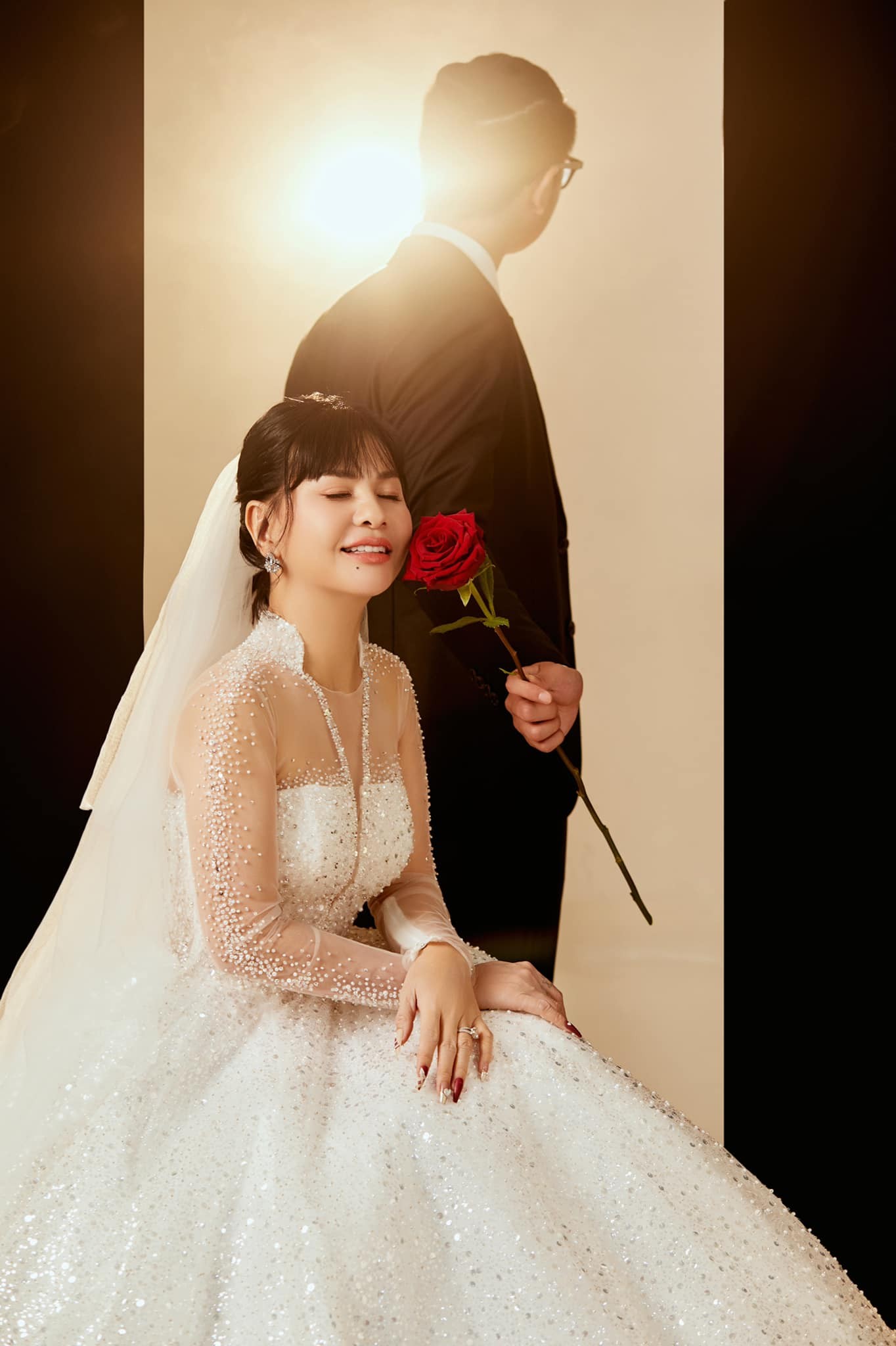 Cát Phượng chụp bộ ảnh cưới bên cạnh người đàn ông đặc biệt cùng những chia sẻ gây xúc động-9