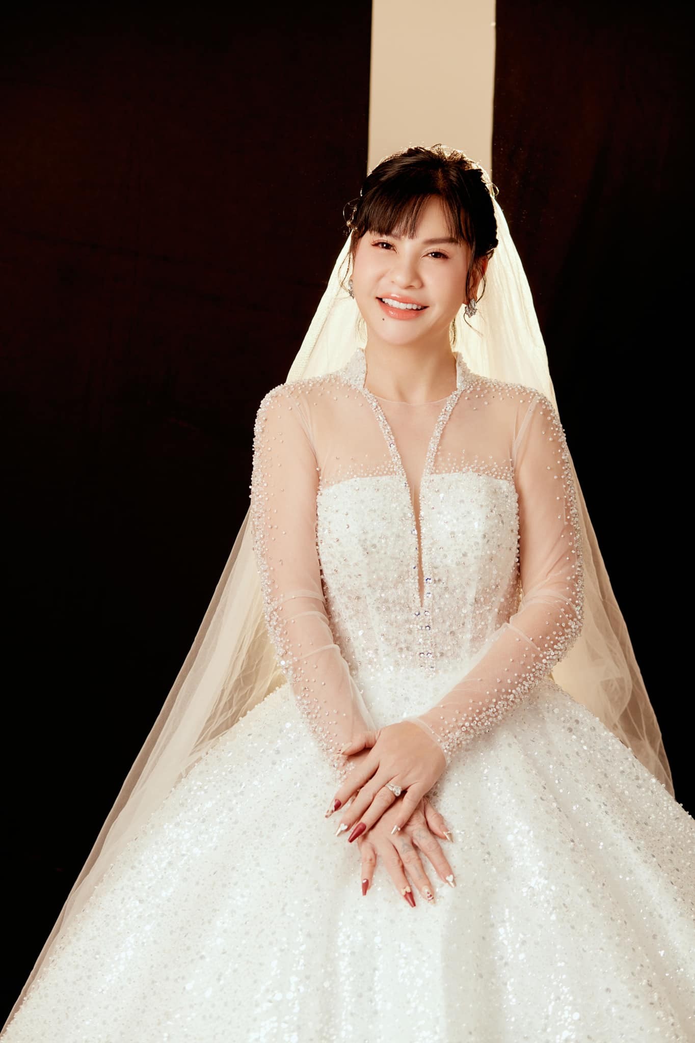 Cát Phượng chụp bộ ảnh cưới bên cạnh người đàn ông đặc biệt cùng những chia sẻ gây xúc động-2