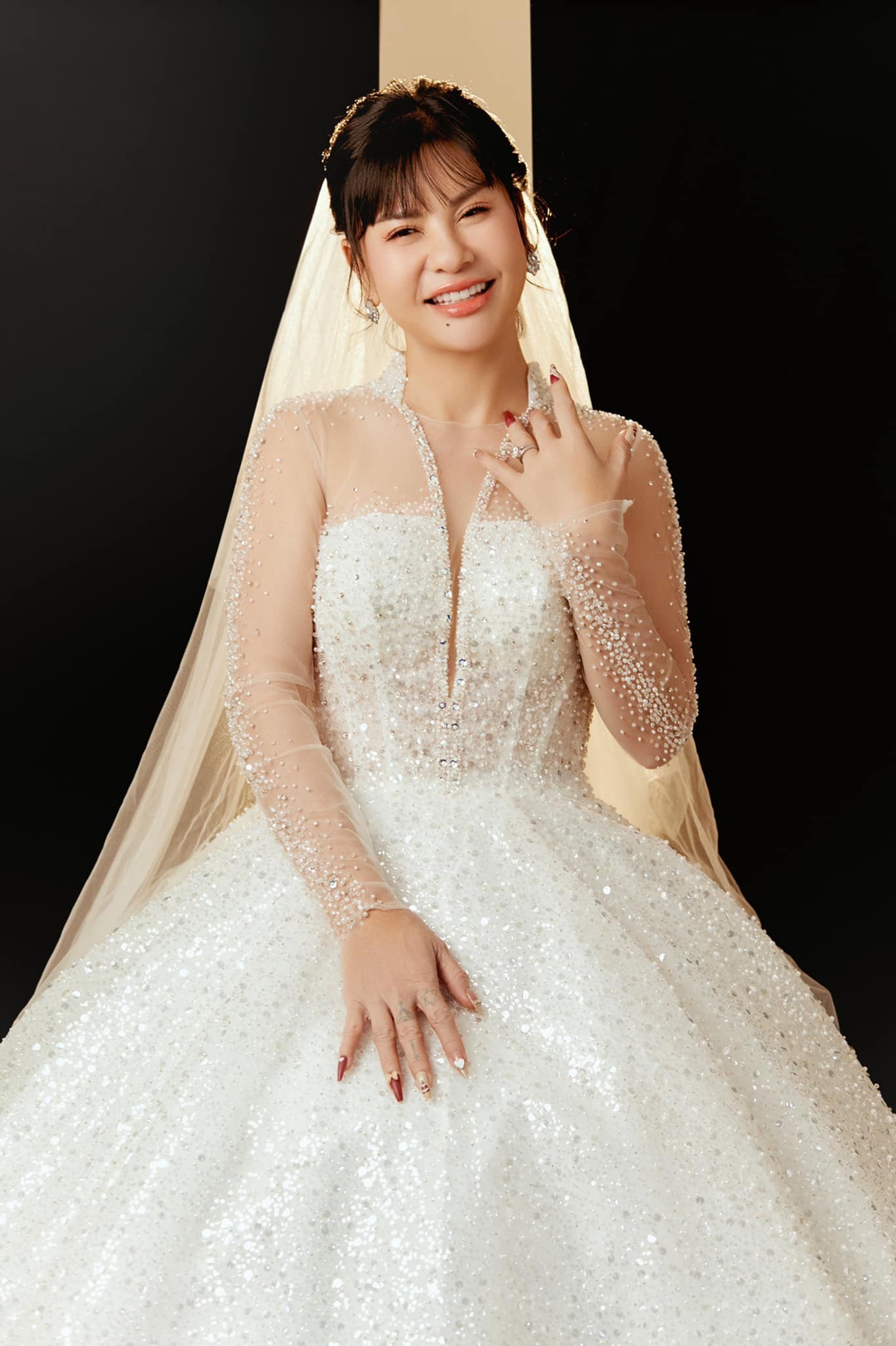 Cát Phượng chụp bộ ảnh cưới bên cạnh người đàn ông đặc biệt cùng những chia sẻ gây xúc động-3