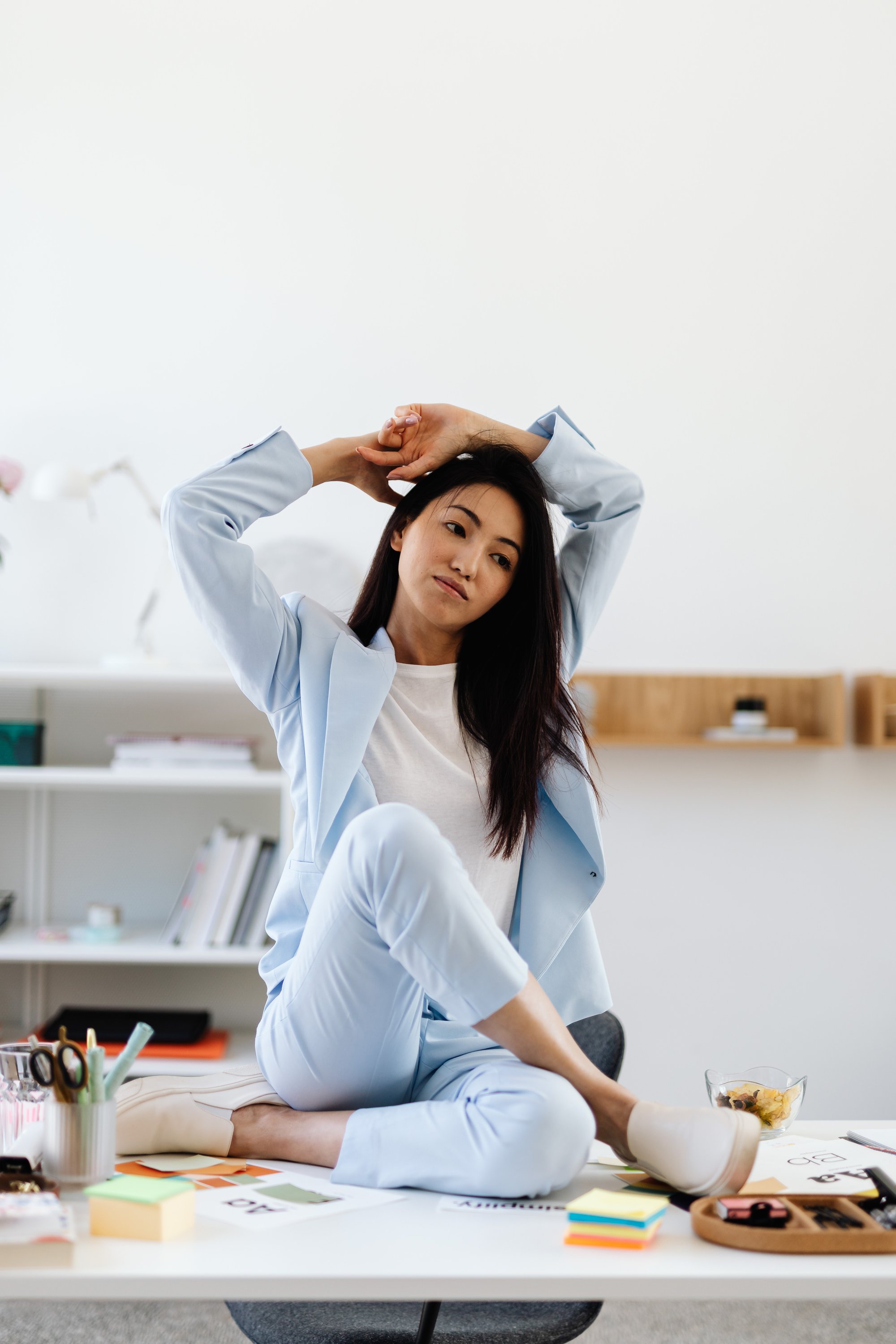 Nhân viên văn phòng bật mí những nỗi buồn trong buổi tiệc cuối năm-2