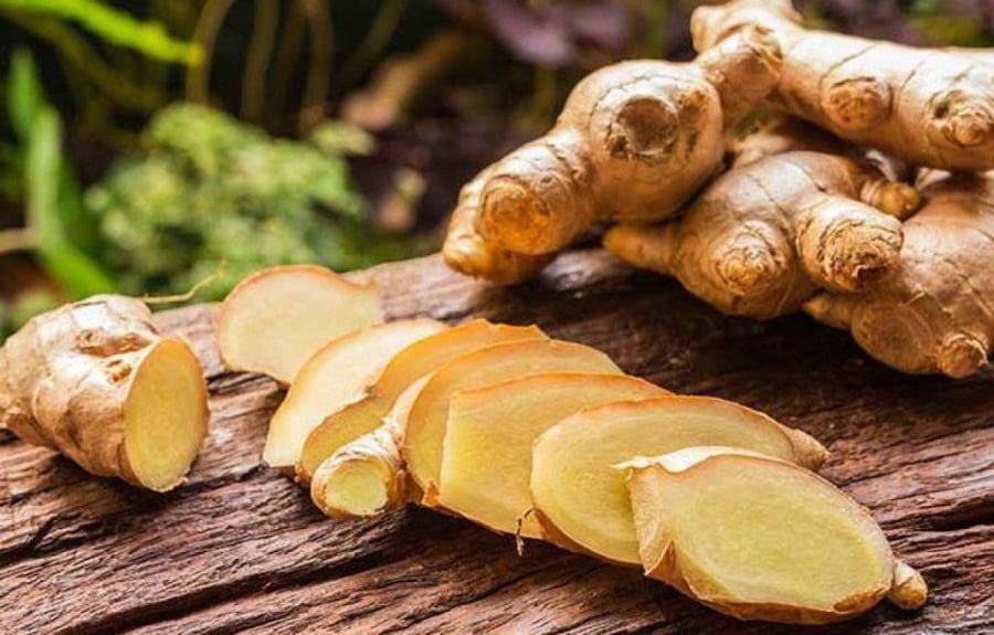 Gừng rất dễ bị thối, teo, mọc mầm ngâm ngay vào thứ nước rẻ tiền này, để cả năm vẫn tươi như lúc mới-1