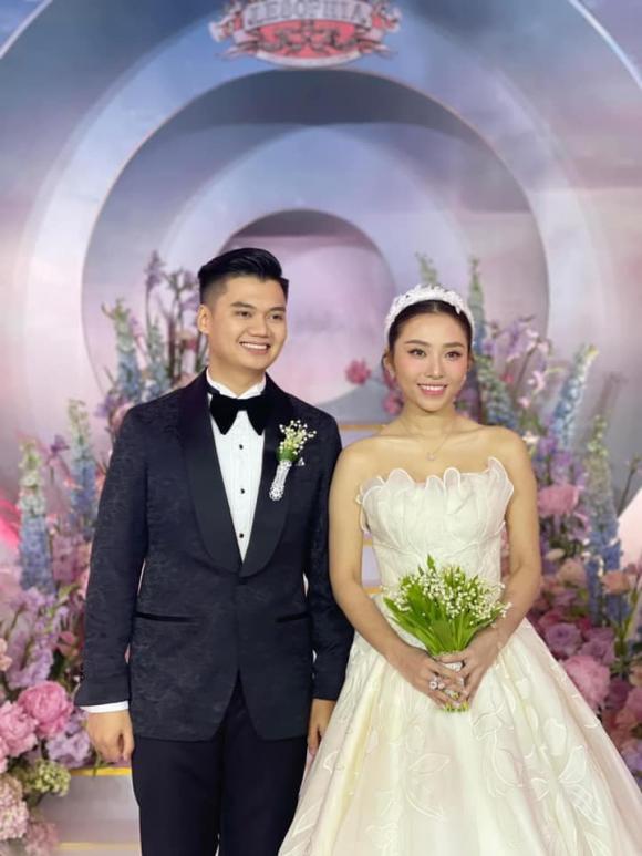 Thực đơn trong đám cưới trăm tỉ của con gái đại gia ở Kiên Giang có gì?-1