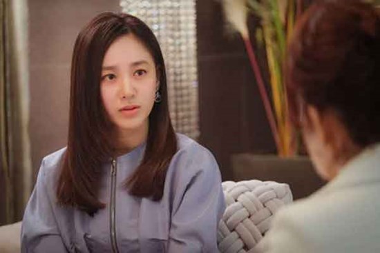 Bật khóc vì hiểu lầm món quà chồng tặng trong ngày đầu đi làm