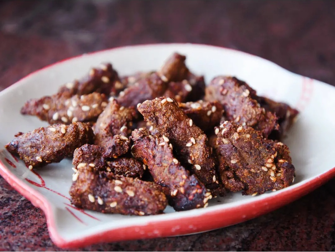 Dùng nồi chiên không dầu làm thịt bò khô chuẩn ngon đón Tết-6