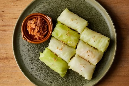 Bắp cải cuộn thịt quen quá rồi, thử cách mới lạ miệng, ngon cơm