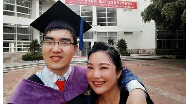 Bà mẹ đơn thân dạy con bại não vào ĐH Harvard bằng những phương pháp độc đáo-1