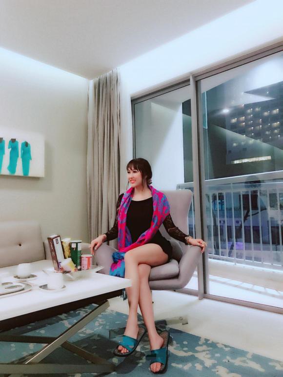 Ngắm tổ ấm của nữ diễn viên làm mẹ đơn thân có nguyên tắc sống: phải giàu!-18