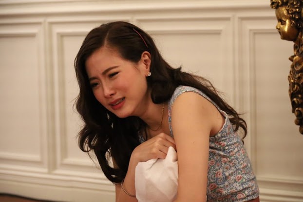 Chồng ngoại tình nhưng vẫn làm ngơ, 5 năm sau anh mắng tôi thâm hiểm, còn tôi cười khẩy rời đi-1