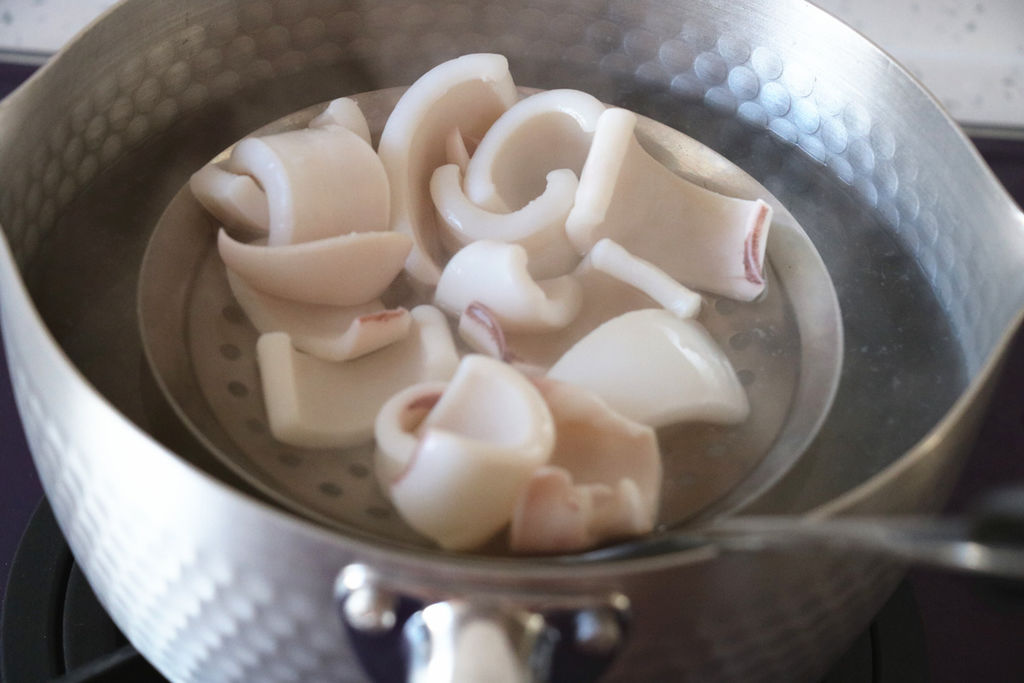 Mực xào rau củ giòn ngọt cho bữa cơm ngày cuối năm thêm đầm ấm-4