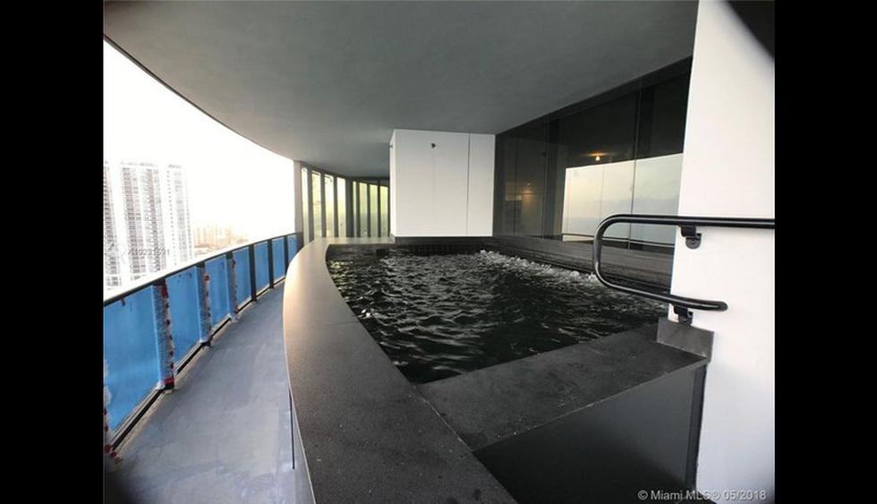 2 ngôi nhà nổi tiếng của Messi: Một căn đậm chất sân cỏ, một căn có thang máy dành riêng cho ôtô-17