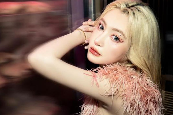 1001 nỗi lo của Elly Trần sau khi vừa ký đơn ly hôn chồng Tây-4