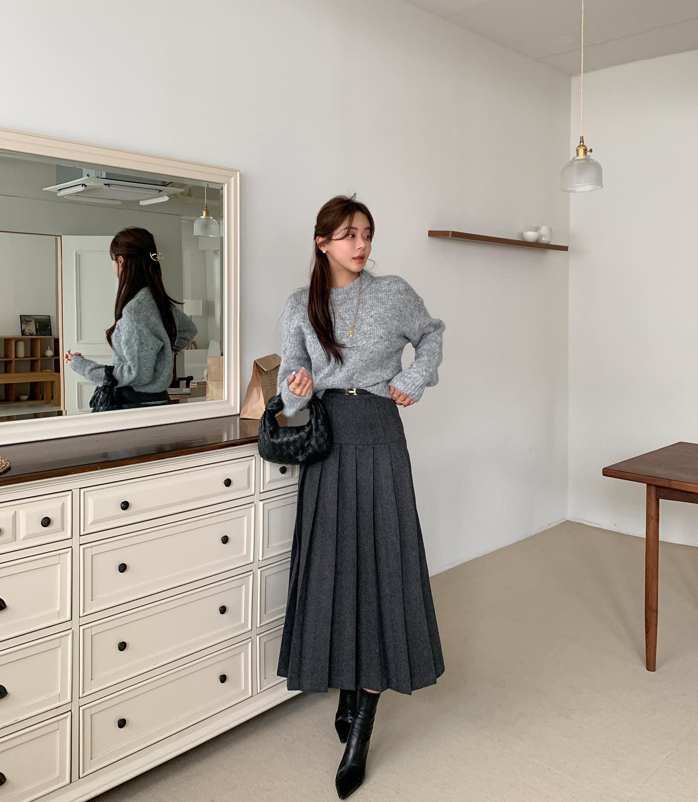 5 kiểu chân váy dài nên có trong tủ đồ ngày Tết-7