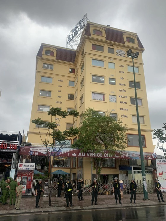 Xét xử vụ án rửa tiền, lừa đảo tài sản ở Công ty Alibaba với 1 triệu bút lục, 2 xe tải chở hồ sơ-3