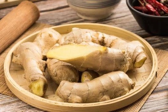 Mùa đông ăn gừng rất tốt nhưng có 7 nhóm người tốt nhất không nên ăn