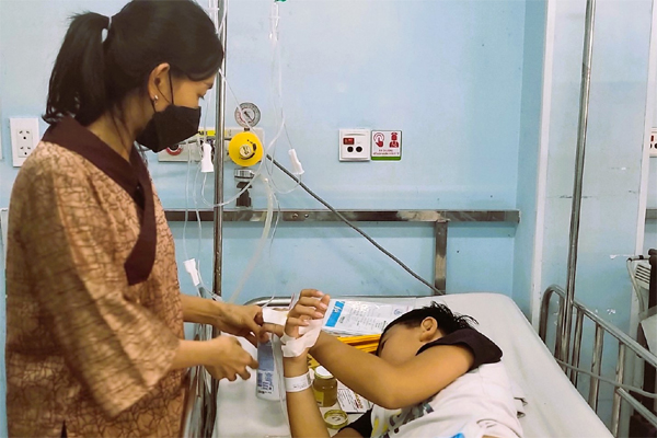 Đột ngột thay đổi tính cách vì mắc viêm não tự miễn-1