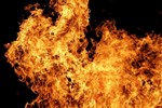 Vụ cháy 2 người thương vong ở TPHCM: Nạn nhân nam bỏng 98%, khai tự đốt-3