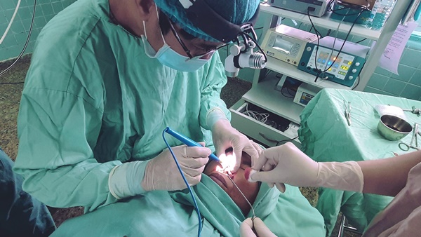 Phát hiện ung thư từ sự thay đổi bất thường của nốt ruồi ở mũi-2