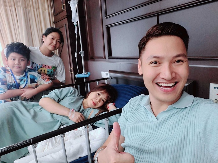 Mạnh Trường lần đầu tiên khoe con trai thứ ba, nhìn vào một đặc điểm là biết tương lai thông minh xán lạn-3