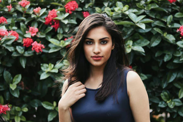 Dù là vợ chồng, phụ nữ vẫn rất xấu hổ khi nói ra 3 điều này và luôn mong đàn ông sẽ hiểu được-4